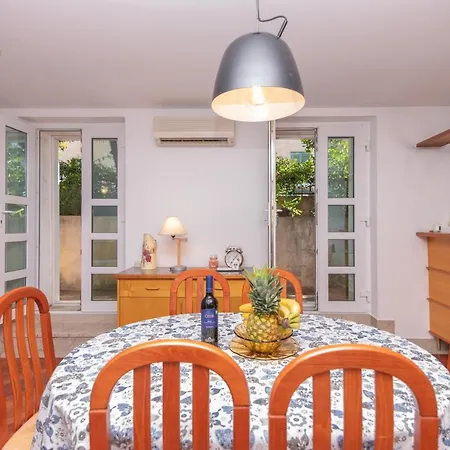 Palm Garden In Center With Big Terrace *