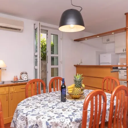 Palm Garden In Center With Big Terrace شقة سبليت