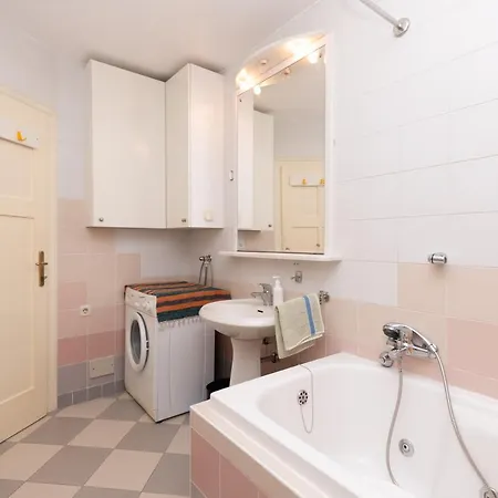 Palm Garden In Center With Big Terrace شقة