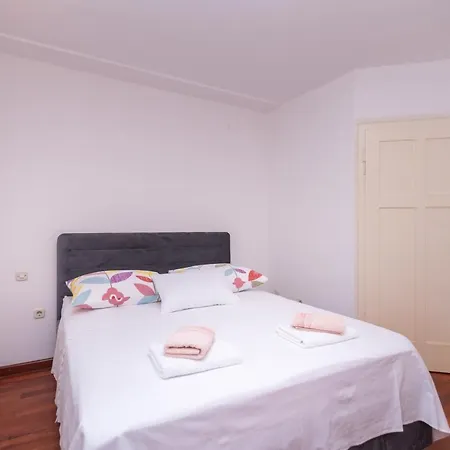 Palm Garden In Center With Big Terrace *