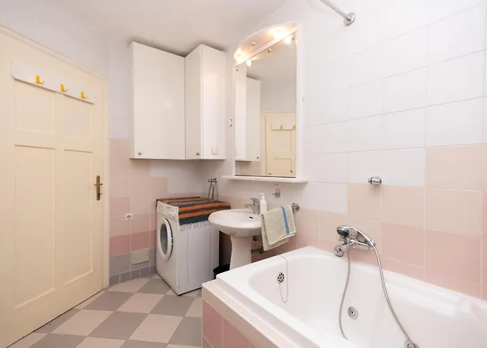 Palm Garden In Center With Big Terrace 公寓