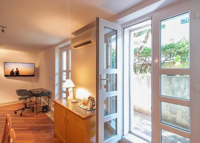 Palm Garden In Center With Big Terrace 公寓 *